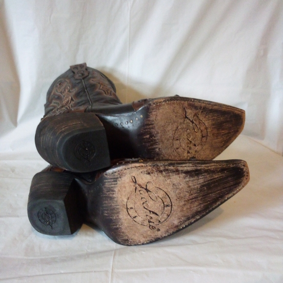 Lucchese leather studded boots size 6 very good condition - Picture 8 of 11